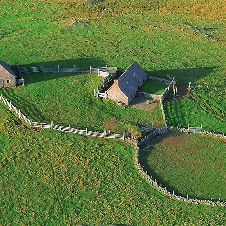 בית נופש La Grange De Melaual