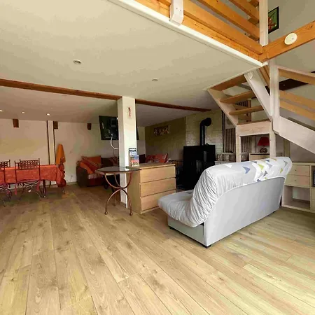 בית נופש La Grange De Melaual