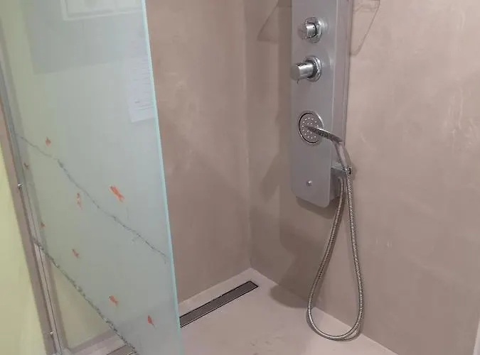 Semesterbostad La Grange De Melaual