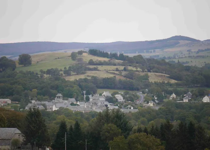 Semesterbostad La Grange De Melaual Soulages-Bonneval