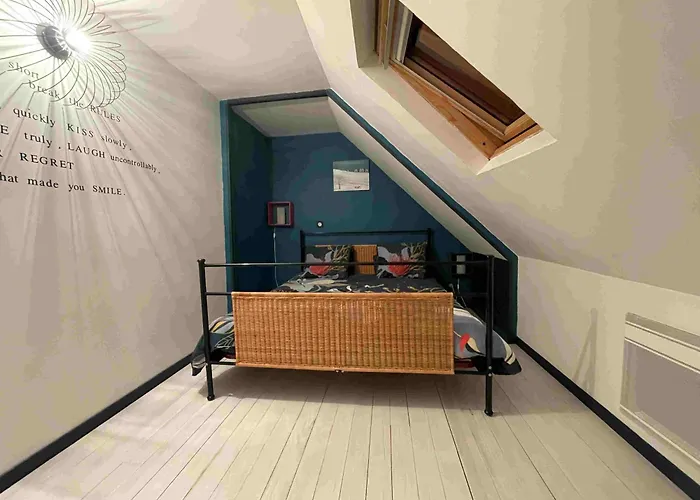 Semesterbostad La Grange De Melaual *